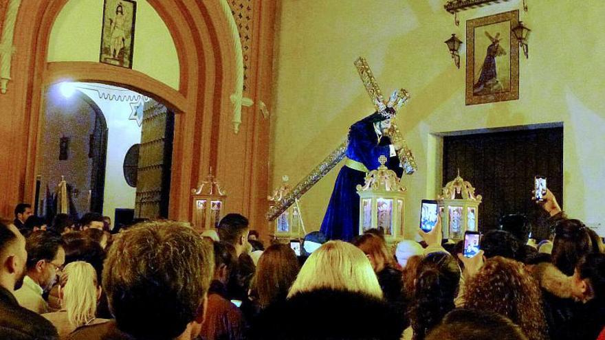 Nuestro Padre Jesús Nazareno: Viernes Santo, ‘madrugá’.