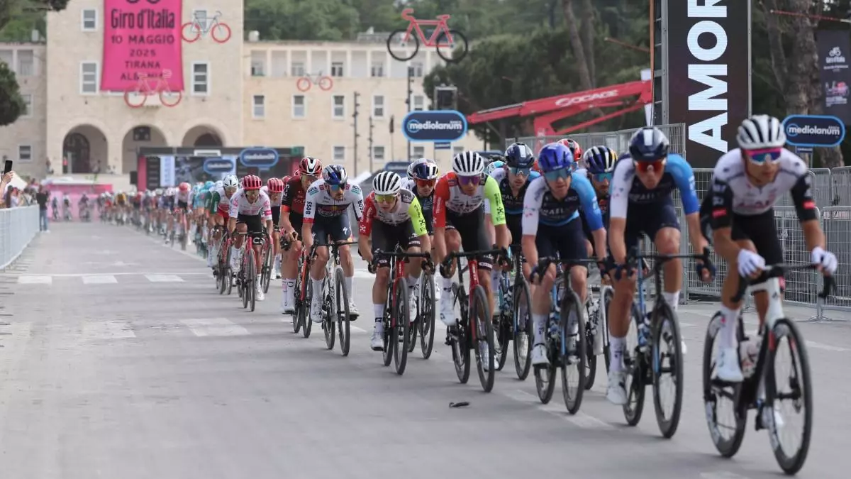 Tarling se impone en la crono por delante de Roglic