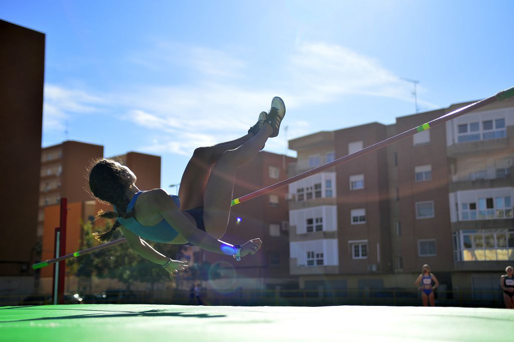 Atletismo nacional Máster sábado en la pista de Atletismo de Cartagena