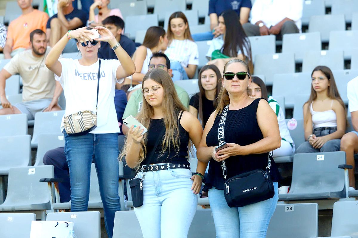 Las imágenes de la afición del Córdoba CF - Algeciras