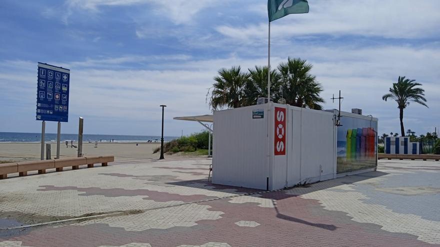 Abren al baño las playas del Pinar y el Gurugú tras un día