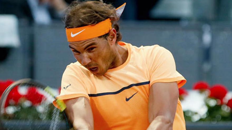 Nadal sufre para ganar a Sousa