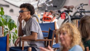 La llei antitabac veta el fum en terrasses de bars i restaurants