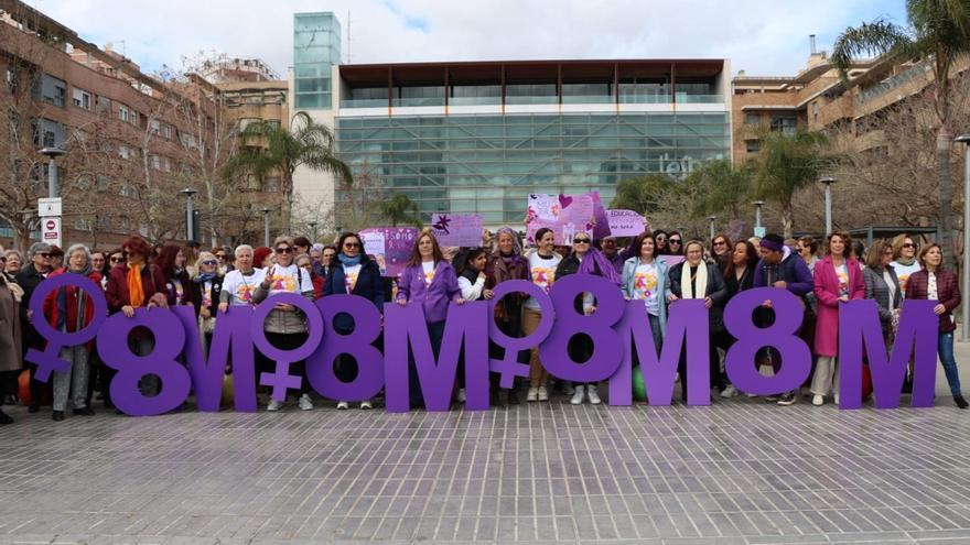 L&#039;Horta se tiñe de violeta con el 8M