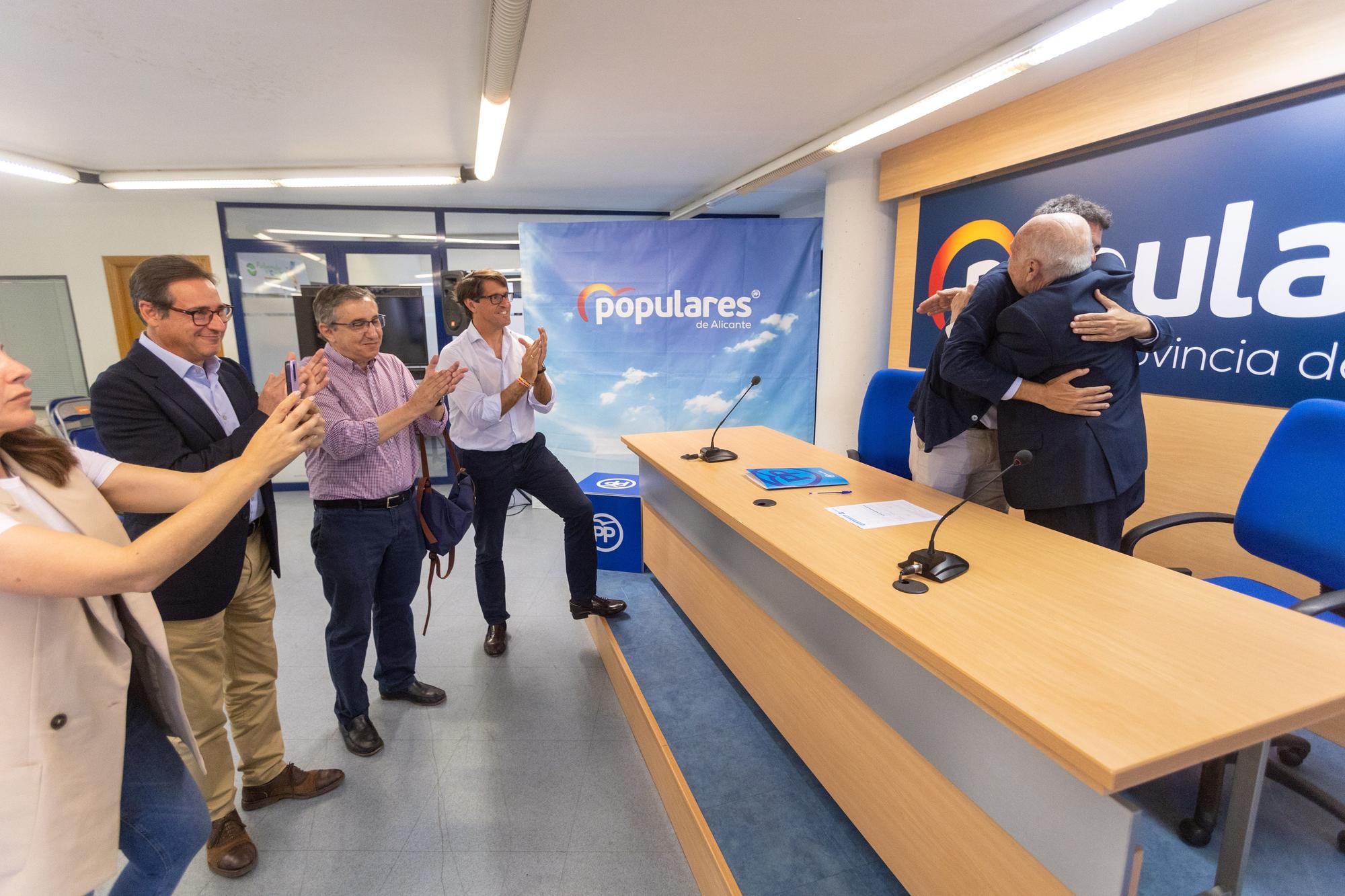 José Cholbi se afilia al Partido Popular