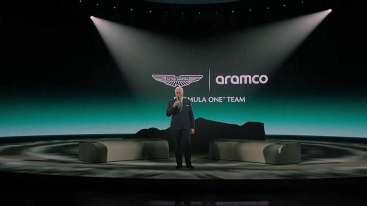 Esta es la decoración del coche de Alonso