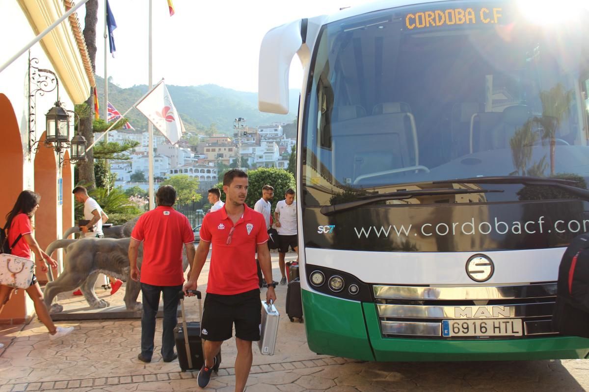 FOTOGALERÍA / Las mejores imágenes de la salida de El Arcángel y la llegada a Benahavís del Córdoba CF