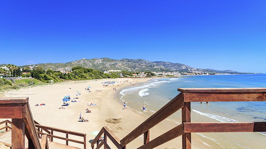 Imagen de la Playa La Romana de Alcossebre, una de las que disfrutan de Bandera Azul en este 2022.