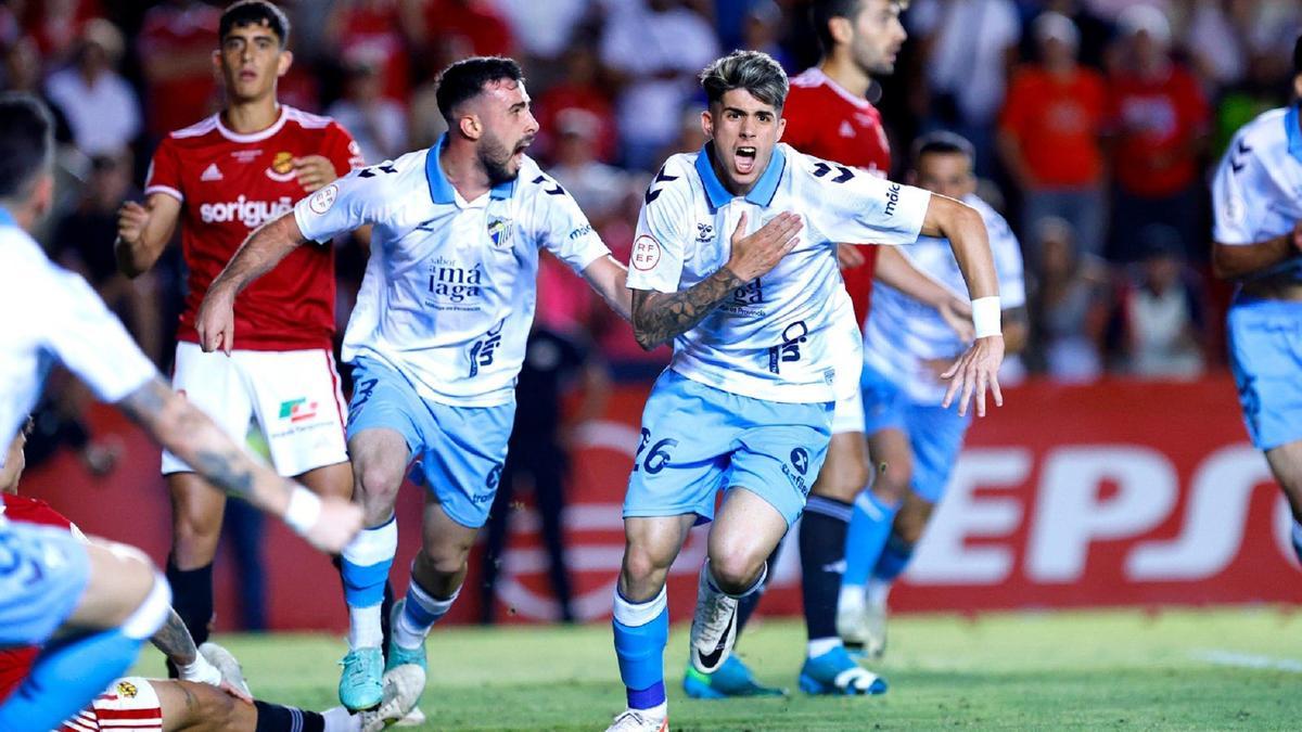 Antoñito Cordero celebra su histórico gol ante el Nástic.