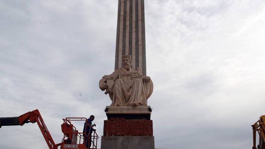 La estatua de Jaume I regresará a la plaza Major en forma de réplica