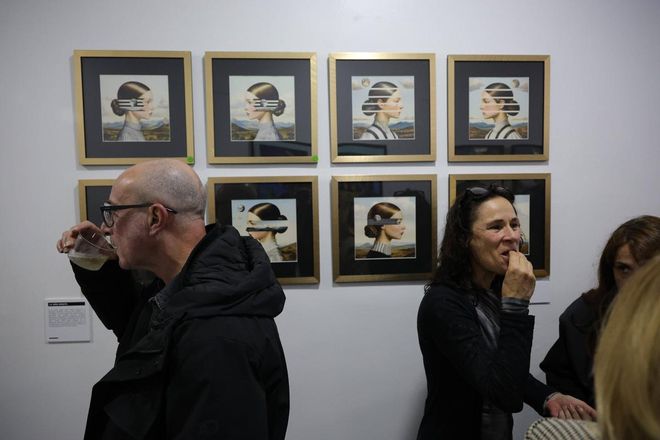 Fotogalería | 'La niña bonita' aterriza en el Espacio Belleartes de Cáceres