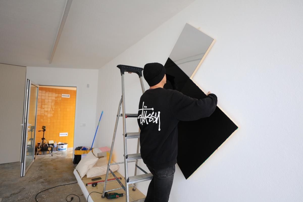 La obra del artista ibicenco Bonet Vallribera dialoga con el Estudi Tur Costa La obra del artista ibicenco Bonet Vallribera dialoga con el Estudi Tur Costa