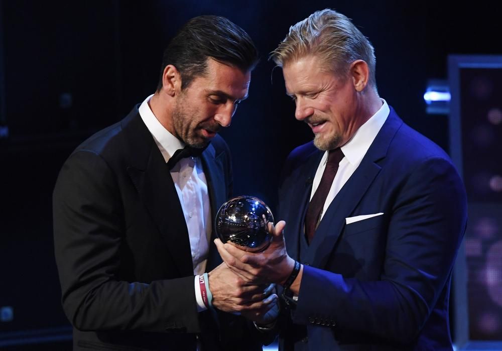 La FIFA galardona a Buffon con el premio 'The ...