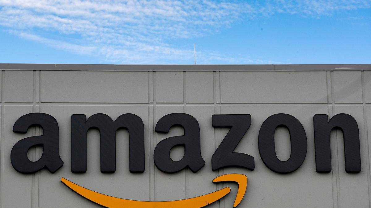 Amazon presenta una denuncia contra la formación de su primer sindicato.