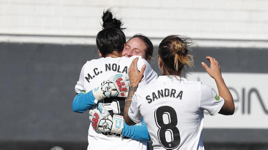 El Valencia Femenino busca no perder la sonrisa