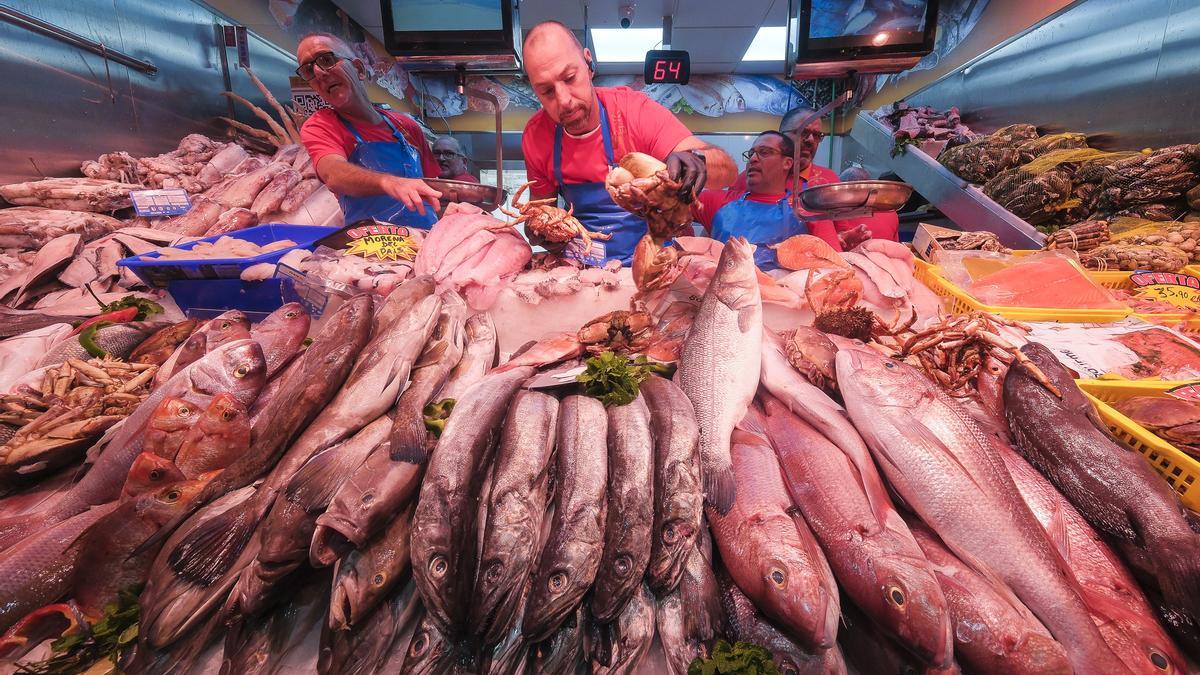 Compras de Navidad en el Mercado Central.