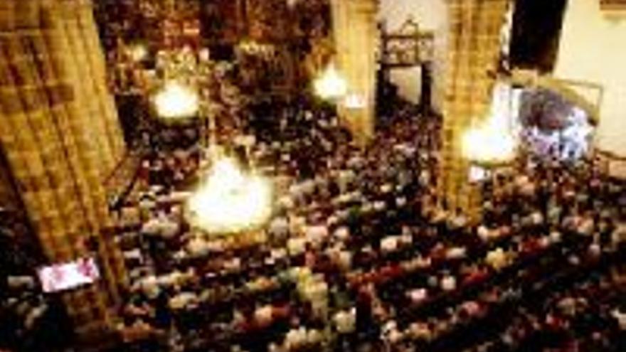 El Monasterio de Guadalupe logra 500.000  para arreglar el retablo
