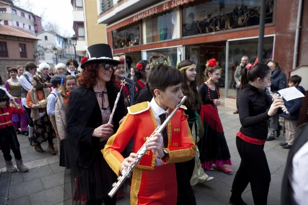 Desfile de Carnaval del Conservatorio de Música Valle del Nalón en Sama, Langreo