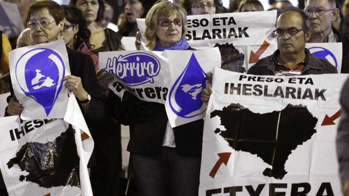 Manifestación en Bilbao en defensa de los presos de ETA, el pasado 5 de octubre.