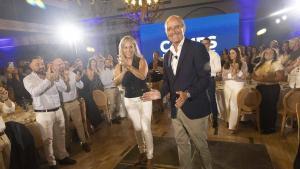 Camps inicia su campaña en Alicante: “Soy el único militante del PPCV que dice que quiere presidir el partido”