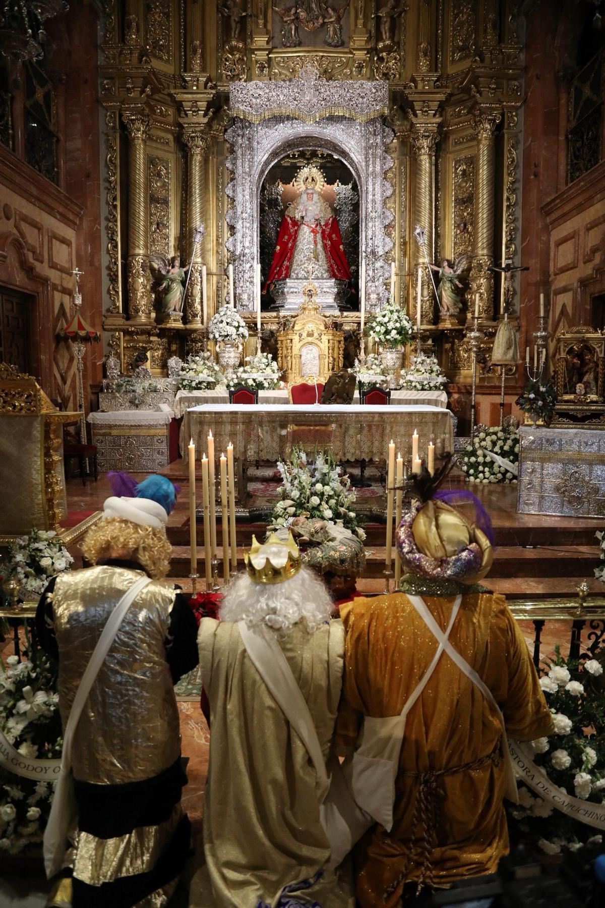 Fotogalería | Visita de los Reyes Magos al Hospital Virgen Macarena