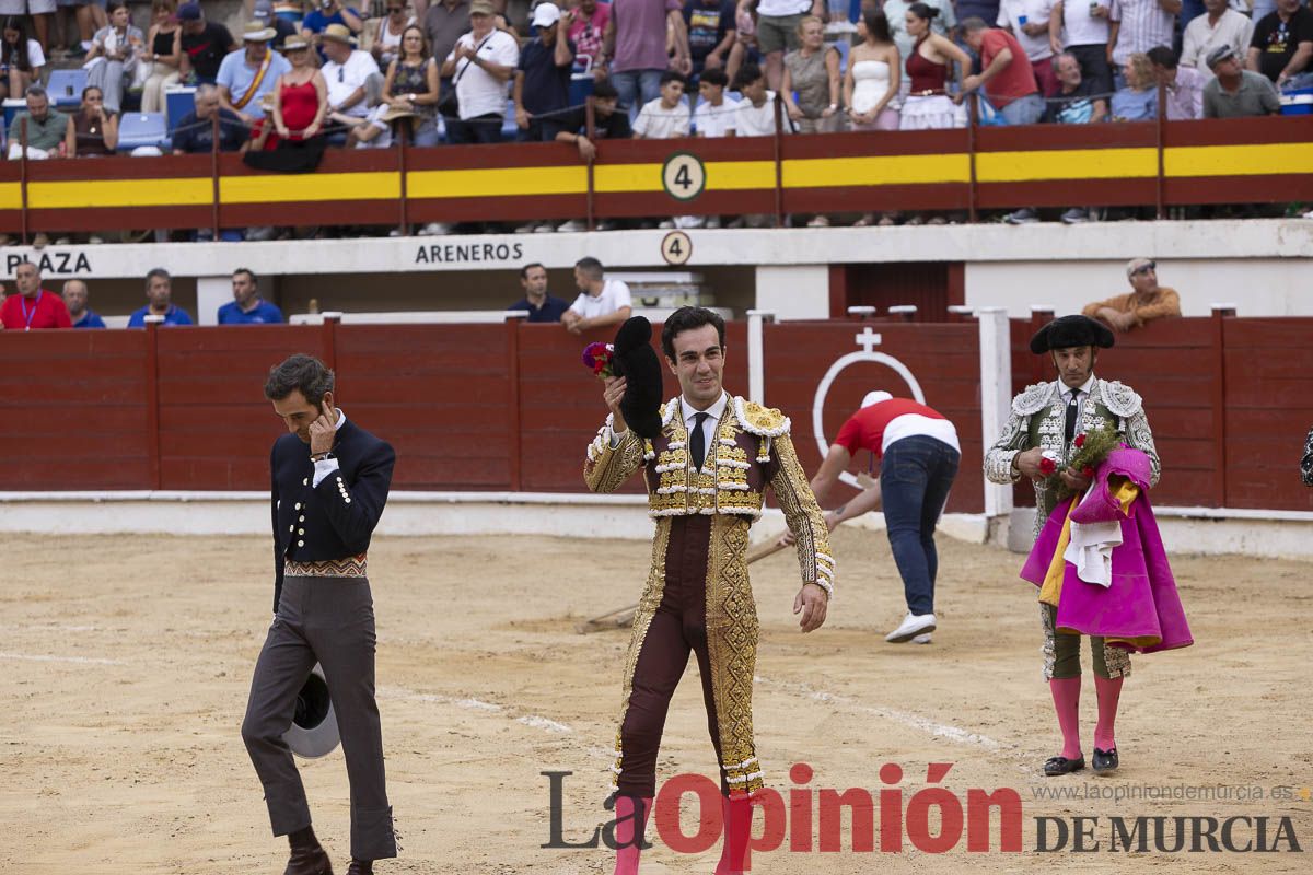 Tarde histórica en Abarán con la alternativa de José María Trigueros y el indulto de Tomás Rufo, junto a Castella salieron a hombros