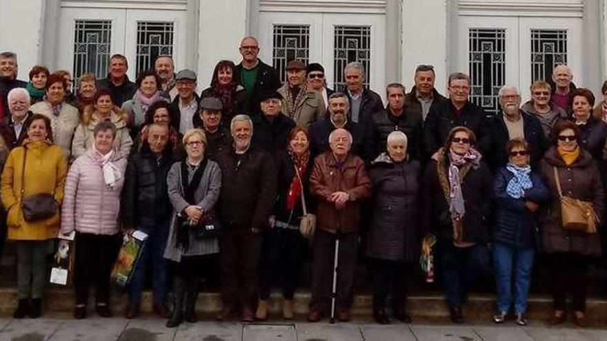 Los socios de A Cañota na Memoria recorren las villas del norte de Portugal