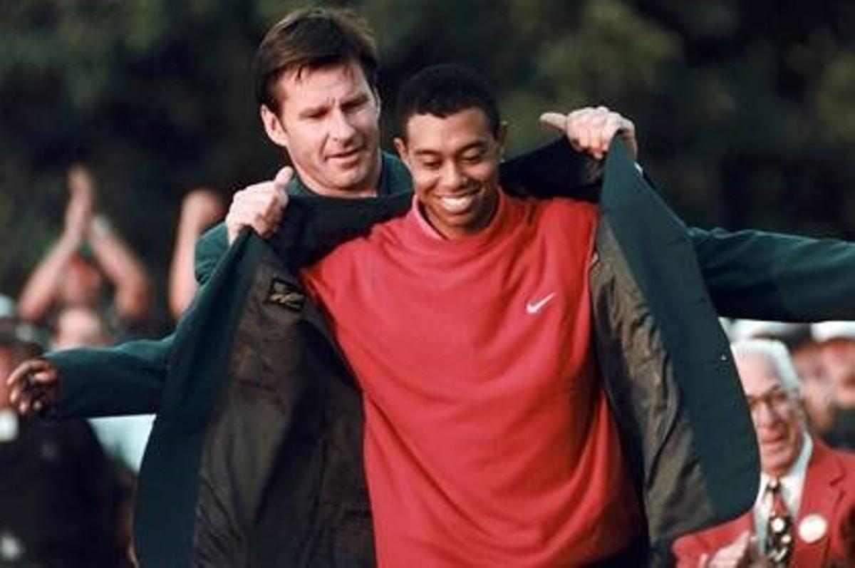 Woods lograba su primer Masters con apenas 21 años  y de la mano de un mito como Nick Faldo