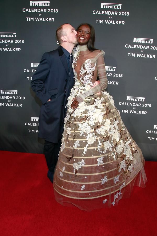 Tim Walker y Ducky Thot en la presentación del calendario Pirelli 2018
