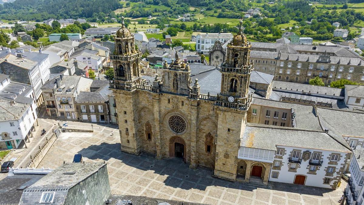 Unos cuantos pueblo de Galicia con catedrales que debes conocer.