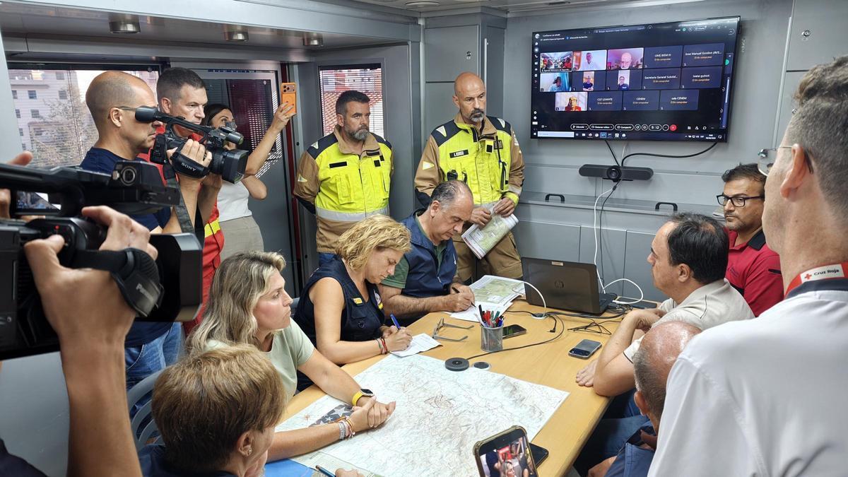 INCENDIOS EN ESPAÑA AHORA | Cuatro incendios ponen en alerta a Castellón, con 200 efectivos y 17 medios aéreos desplegados