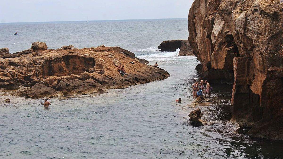 La Cova Tallada pertenece a la Reserva Marina del Cap de Sant Antoni