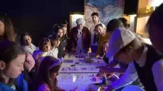 La feria científica Isabel Zendal acerca el mundo marino a los más pequeños en A Coruña