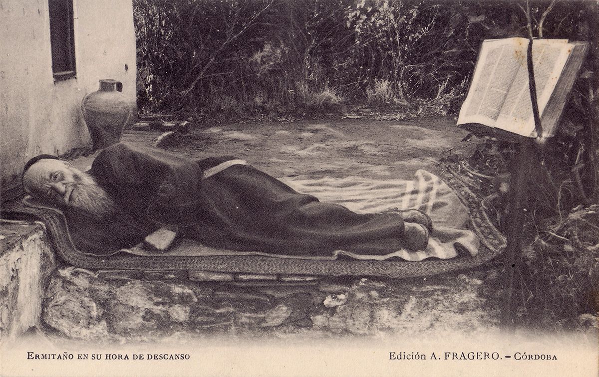 Los ermitaños fotografiados por Fragero hacia 1920