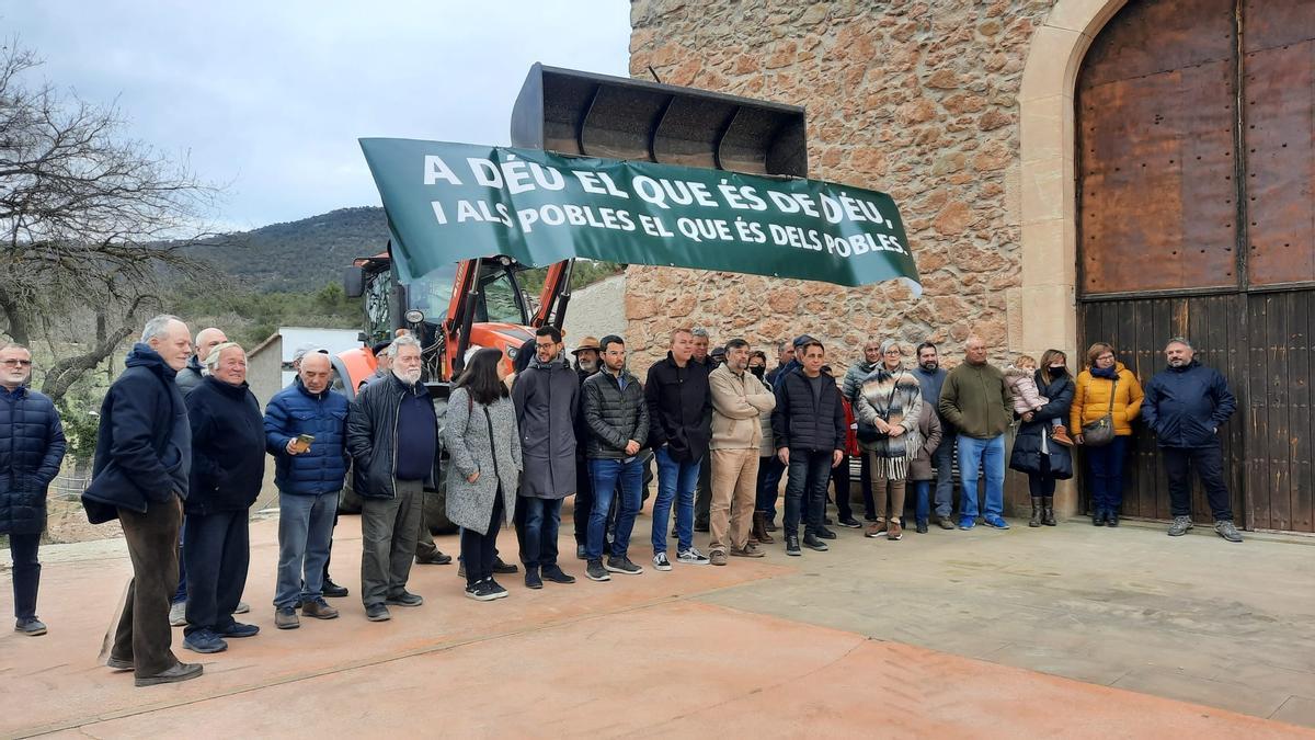 Acte de reclamació davant l&#039;església de Maians, dimecres passat