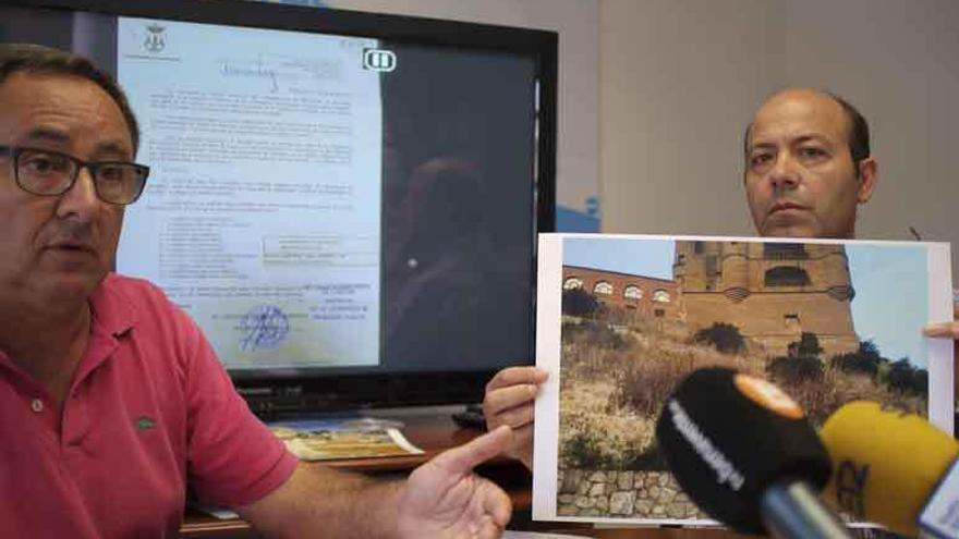 Manuel Vega y José Manuel Salvador en la rueda de prensa.