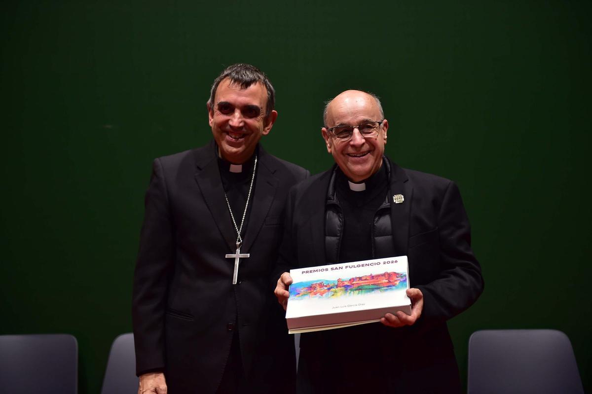 Fotogalería | Plasencia entrega los premios San Fulgencio con Robe Iniesta muy presente