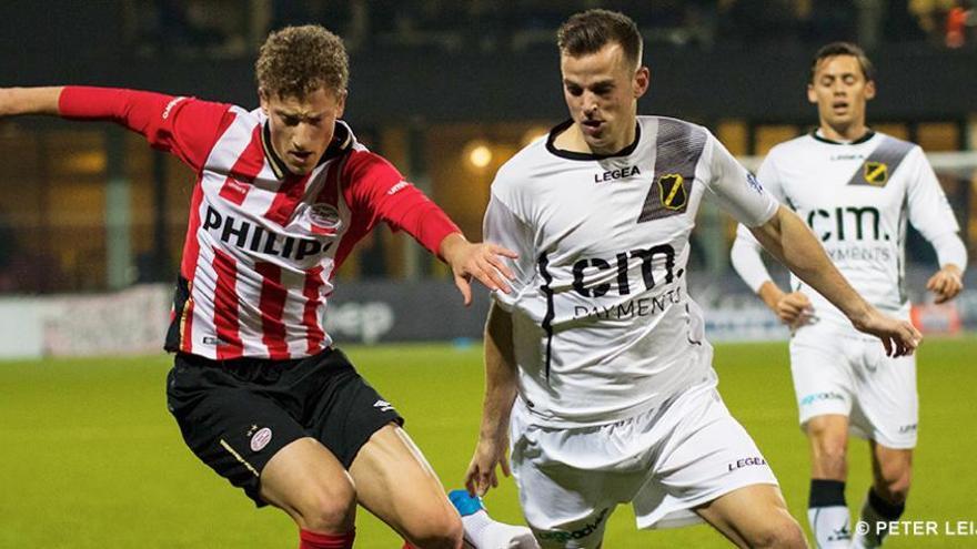 El Huesca ficha al delantero del PSV Boris Cmiljanić