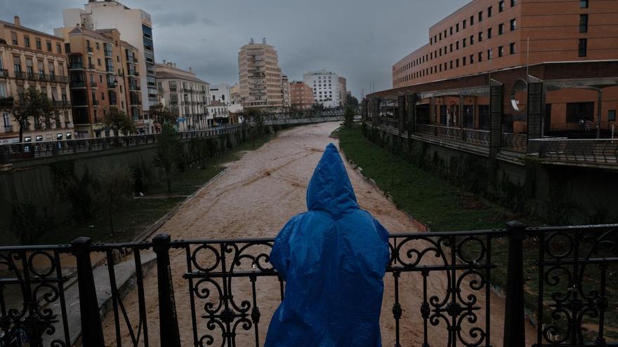 El río Guadalmedina se desborda a su paso por el municipio malagueño de Casabermeja