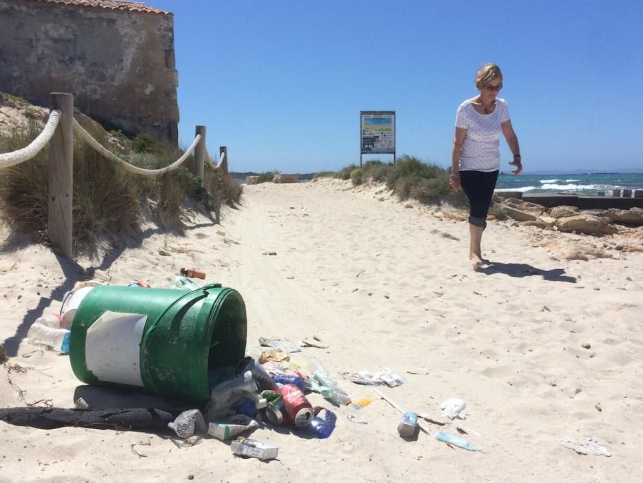 Müll-Probleme am Naturstrand Es Trenc