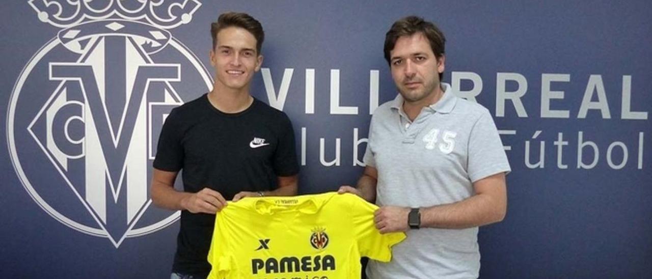 Denis Suárez y Roig Negueroles en la presentación del primero como jugador del Villarreal