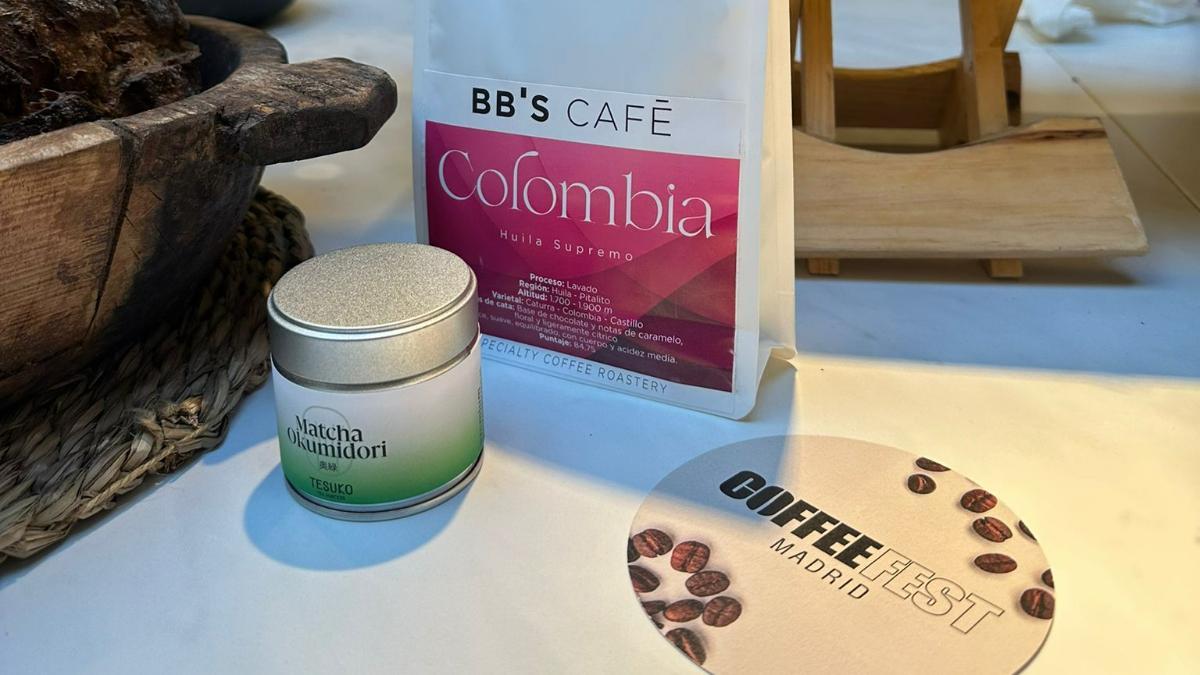 Café y té matcha.
