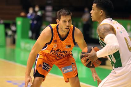 Partido Coosur Real Betis - Valencia Basket