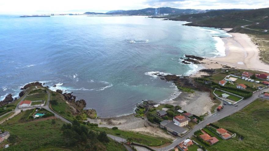 Vista aérea de las playas de Barrañán y O Reiro. | LOC