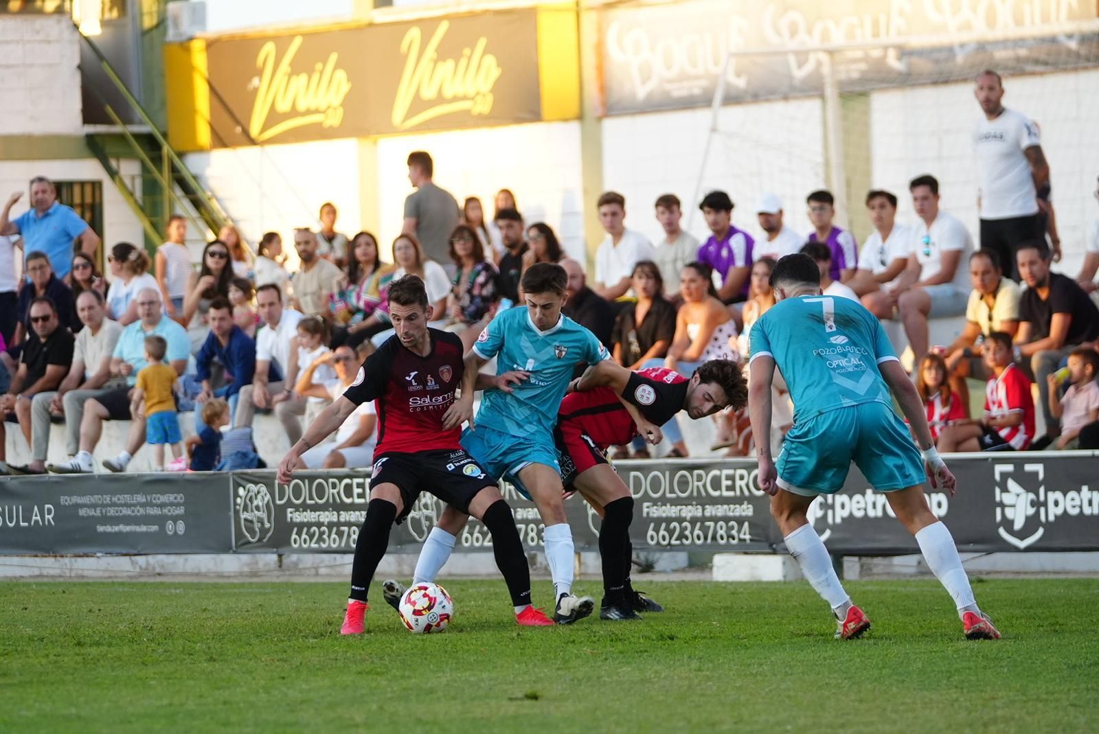 CD Pozoblanco-Salerm Puente Genil: el derbi provincial de Tercera RFEF, en imágenes