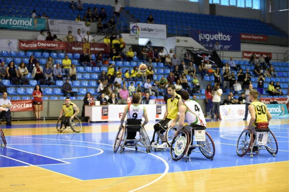 Baloncesto sobre ruedas en el Príncipe de Asturias