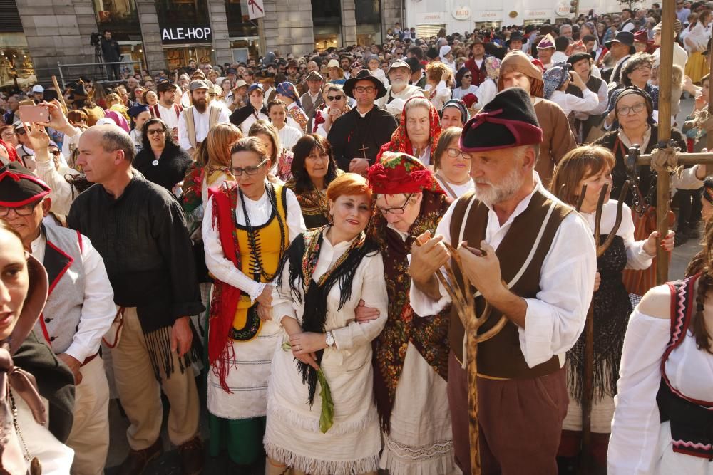 La representación de la expulsión de las tropas invasoras francesas congrega en el casco histórico a miles de personas para disfrutar del broche de oro a un fin de semana de fiesta.