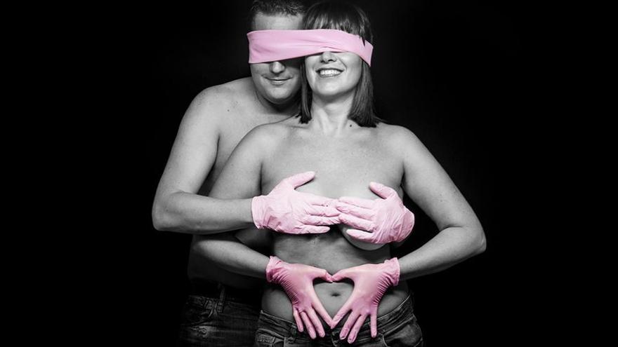 La imatge guanyadora del concurs Pink Glove Photo.
