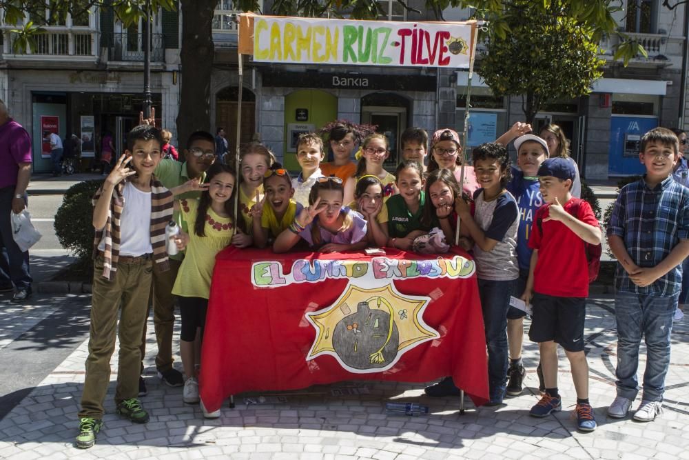 Mercadillo de escolares en el Paseo de Los Álamos