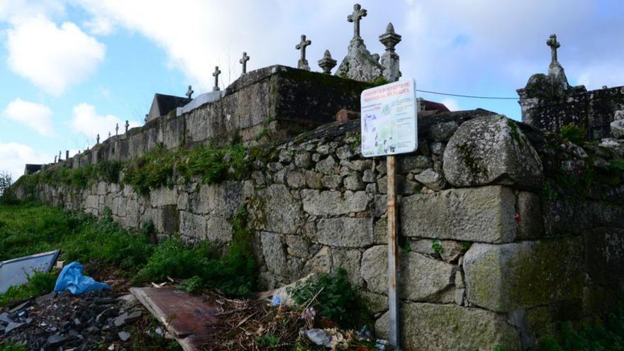 Imaxe exterior do cemiterio «histórico» de Cangas. | G.N.